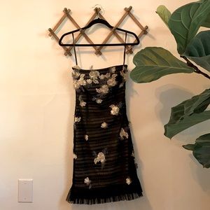 BCBG xxs Strapless Mini Dress